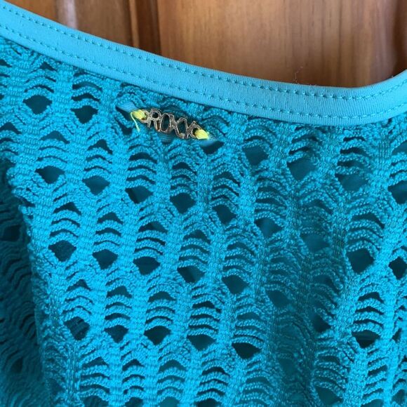 2/$22 Roxy Ruffle Mesh Eyelet Western Ruffle Turquoise Modest Bikini Swim Top - Picture 5 of 6